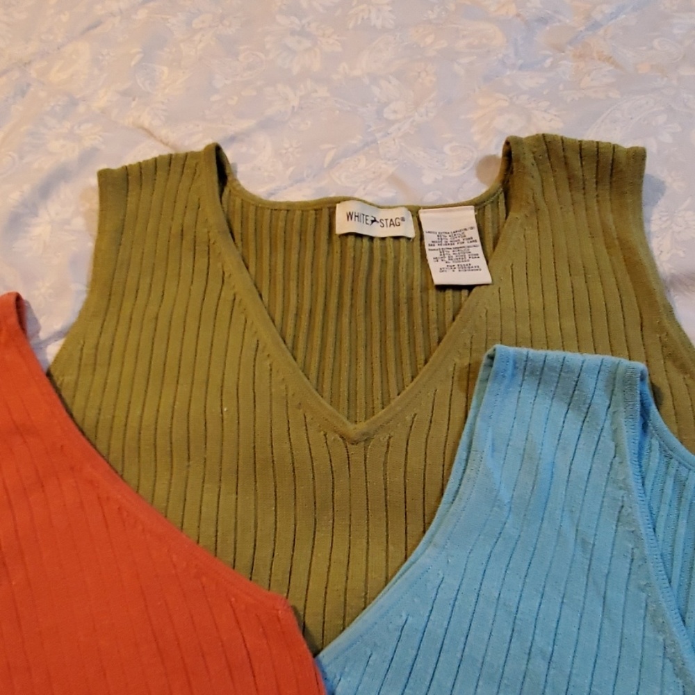 Tank tops - Picture 4 of 5